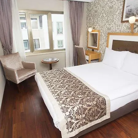 Nova Plaza Taksim Square 호텔 3*