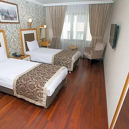 Nova Plaza Taksim Square 3*