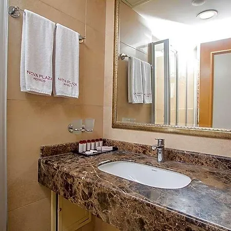 מלון Nova Plaza Taksim Square 3*