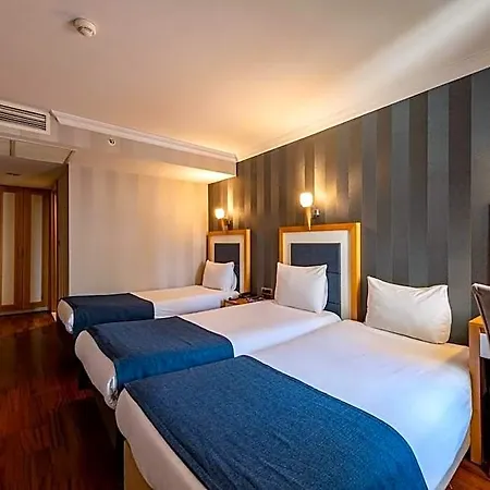 מלון Nova Plaza Taksim Square 3*