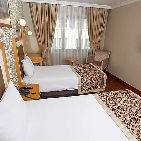 Nova Plaza Taksim Square מלון