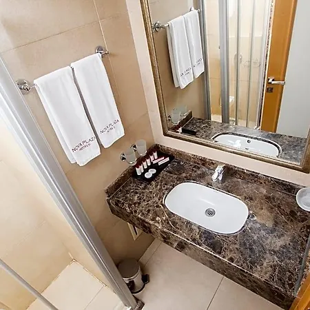 מלון Nova Plaza Taksim Square 3*