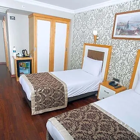 Nova Plaza Taksim Square 3*