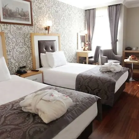 Nova Plaza Taksim Square 3*
