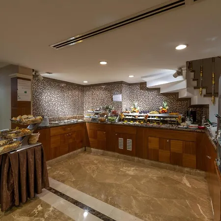 Nova Plaza Taksim Square Hotel 3*