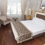 מלון Nova Plaza Taksim Square 3*