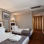Nova Plaza Taksim Square מלון