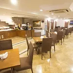 מלון Nova Plaza Taksim Square 3*