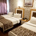מלון Nova Plaza Taksim Square 3*