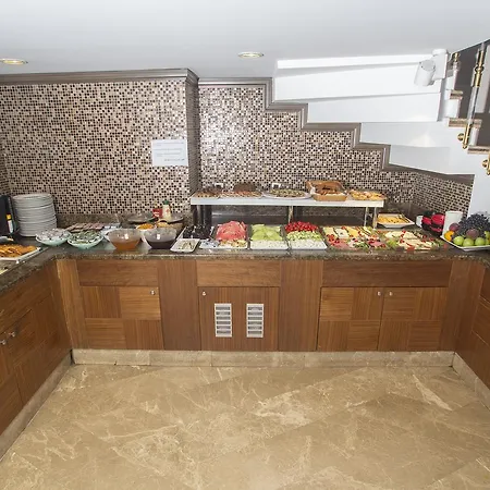מלון Nova Plaza Taksim Square 3*
