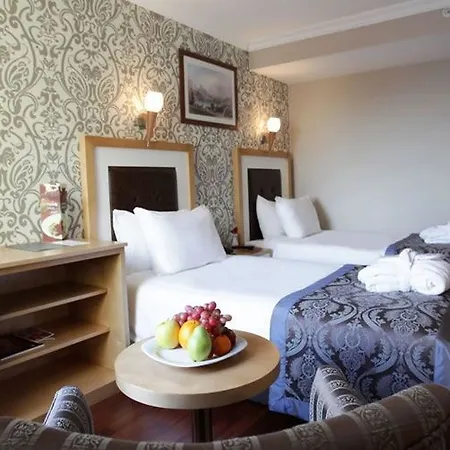 מלון Nova Plaza Taksim Square 3*
